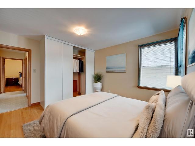 9858 87 Av Nw, House other with 4 bedrooms, 2 bathrooms and null parking in Edmonton AB | Image 11