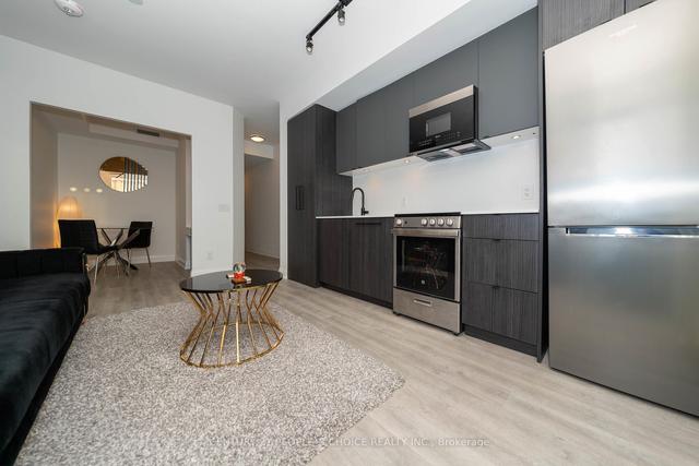 716 - 2369 Danforth Ave, Condo with 1 bedrooms, 2 bathrooms and 0 parking in Toronto ON | Image 5