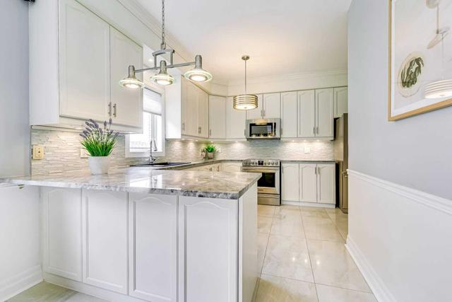 1554 Sandpiper Rd, House detached with 2 bedrooms, 4 bathrooms and 6 parking in Oakville ON | Image 6