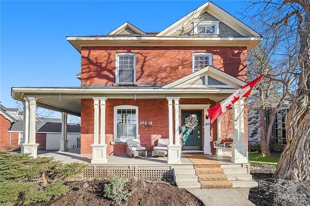57 Main Street E, House detached with 4 bedrooms, 2 bathrooms and 4 parking in Mississippi Mills ON | Image 2