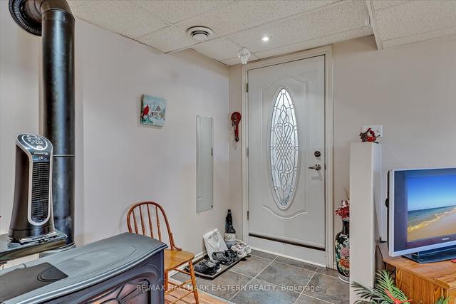 30 Sibley Ave, House detached with 3 bedrooms, 3 bathrooms and 10 parking in Kawartha Lakes ON | Image 14