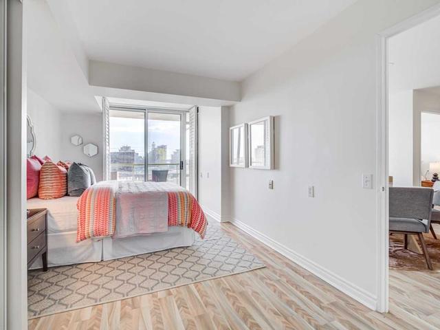 817 - 39 Parliament St, Condo with 2 bedrooms, 2 bathrooms and 1 parking in Toronto ON | Image 5