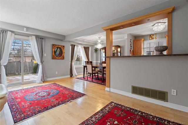 6323 Edenwood Dr, House detached with 3 bedrooms, 3 bathrooms and 4 parking in Mississauga ON | Image 22