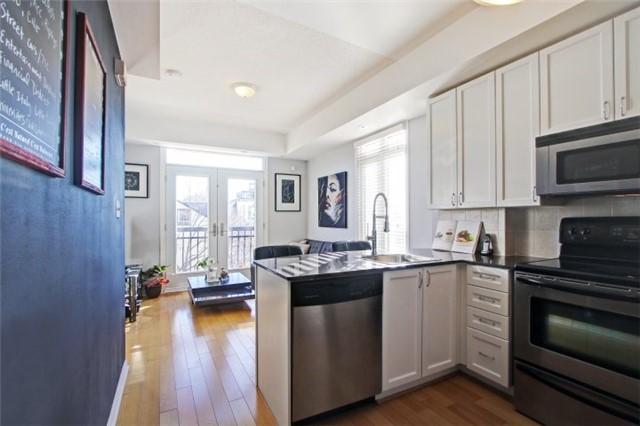 Th 27 - 80 Carr St, Townhouse with 2 bedrooms, 2 bathrooms and 1 parking in Toronto ON | Image 3