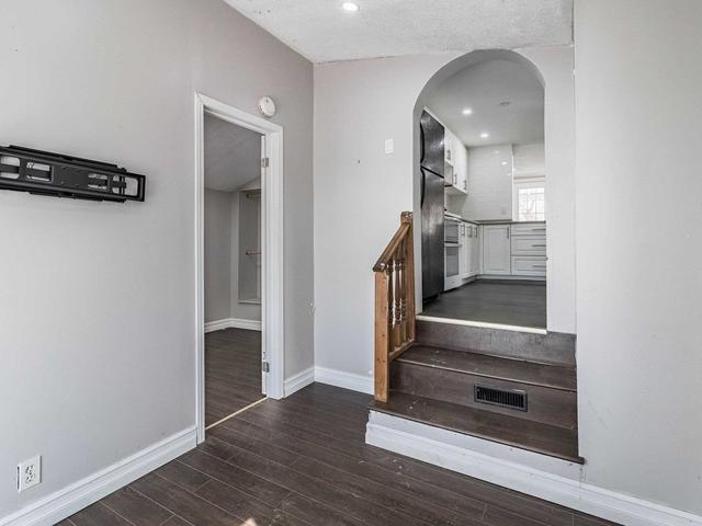 7504 Kipling Ave, House detached with 2 bedrooms, 1 bathrooms and 3 parking in Vaughan ON | Image 21