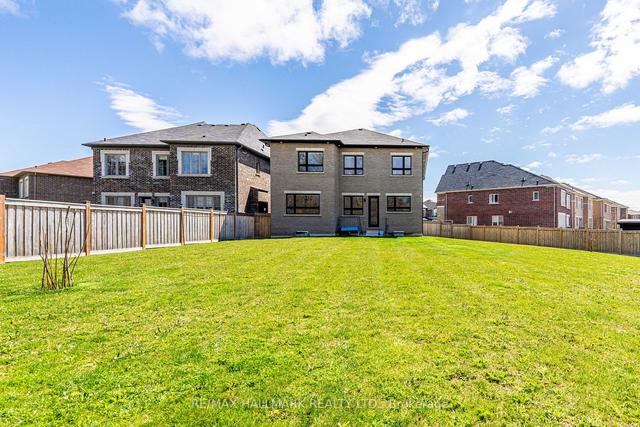 110 Conklin Cres, House detached with 4 bedrooms, 4 bathrooms and 4 parking in Aurora ON | Image 31