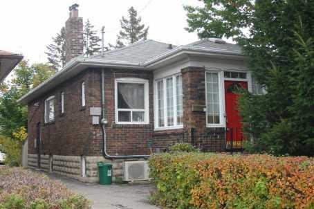 193 Royal York Rd, House detached with 1 bedrooms, 2 bathrooms and 2 parking in Toronto ON | Image 1