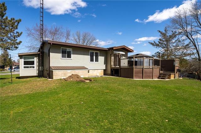 16 Mcdonald Crescent, House detached with 2 bedrooms, 1 bathrooms and 5 parking in Greater Napanee ON | Image 29