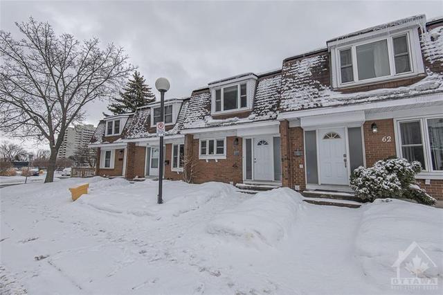 64 - 920 Dynes Road, Townhouse with 4 bedrooms, 3 bathrooms and 1 parking in Ottawa ON | Image 2