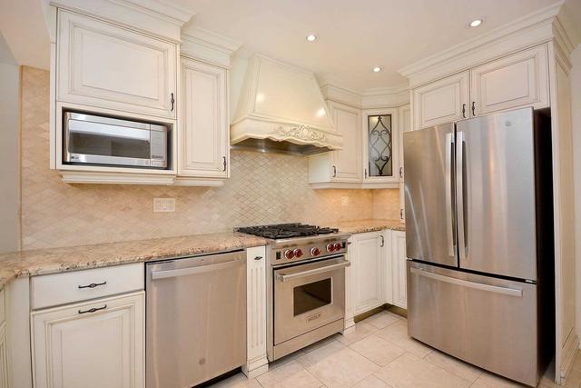 5312 Thornwood Dr, House detached with 4 bedrooms, 4 bathrooms and 4 parking in Mississauga ON | Image 7