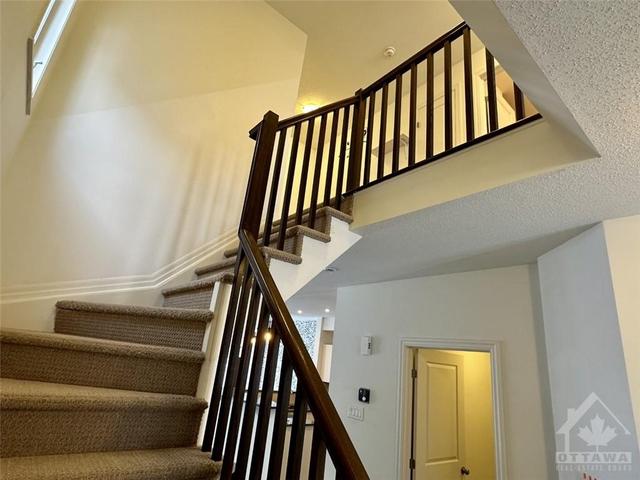 103 Hawkeswood Drive, Townhouse with 3 bedrooms, 3 bathrooms and 2 parking in Ottawa ON | Image 11