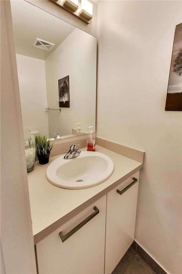 507 - 12 York St, Condo with 2 bedrooms, 2 bathrooms and 1 parking in Toronto ON | Image 10