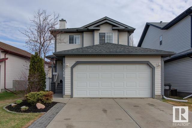 11568 167a Av Nw Nw, House detached with 3 bedrooms, 2 bathrooms and 4 parking in Edmonton AB | Card Image
