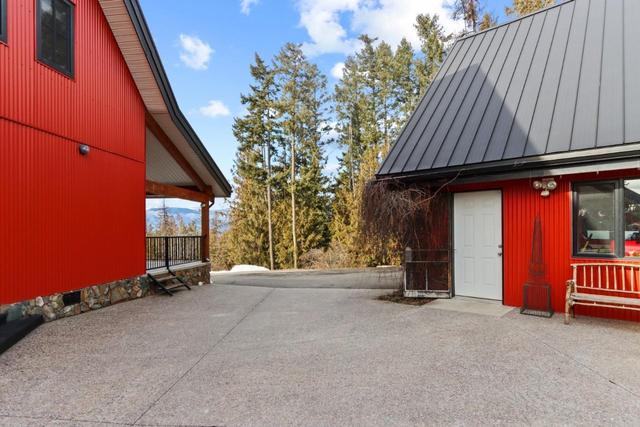 156 Lakeview Arrow Creek Road, House detached with 3 bedrooms, 3 bathrooms and null parking in Central Kootenay C BC | Image 42