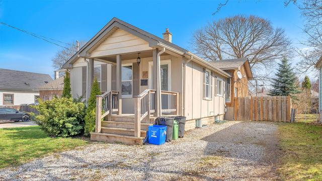 64 Josephine St, House detached with 2 bedrooms, 2 bathrooms and 3 parking in London ON | Image 23