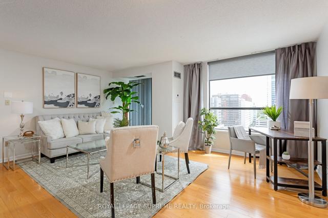 1104 - 47 St Clair Ave W, Condo with 2 bedrooms, 2 bathrooms and 1 parking in Toronto ON | Image 37
