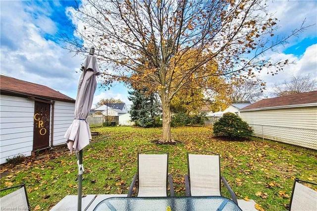 6037 Harold St, House detached with 2 bedrooms, 1 bathrooms and 4 parking in Niagara Falls ON | Image 29