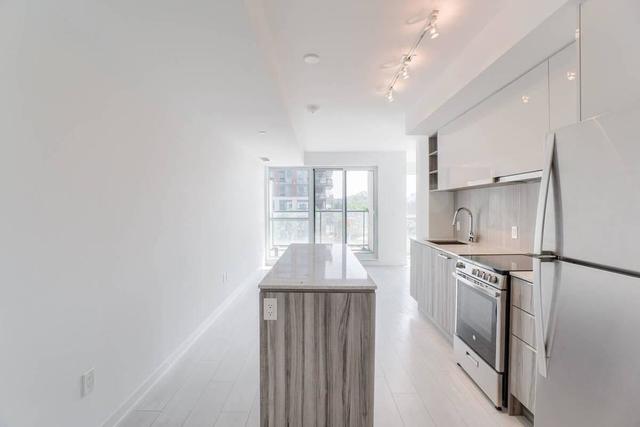 266 - 31 Tippett Rd, Condo with 2 bedrooms, 2 bathrooms and 1 parking in Toronto ON | Image 4
