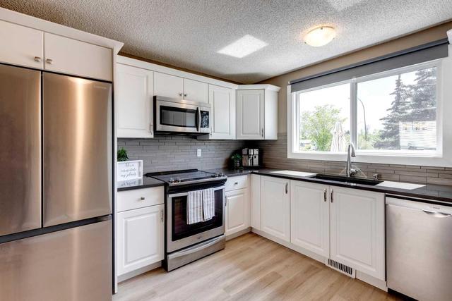 1035 Riverbend Drive Se, House detached with 4 bedrooms, 2 bathrooms and 2 parking in Calgary AB | Image 13