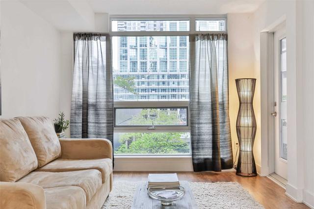 320 - 20 Blue Jays Way, Condo with 1 bedrooms, 1 bathrooms and 1 parking in Toronto ON | Image 6