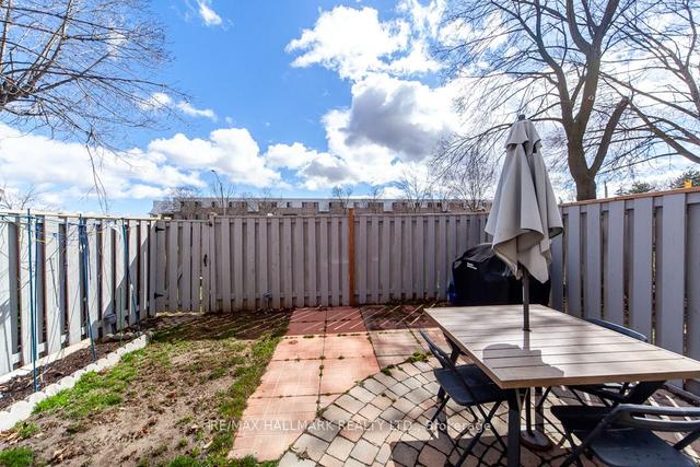 7 - 3525 Brandon Gate Dr, Townhouse with 3 bedrooms, 3 bathrooms and 2 parking in Mississauga ON | Image 35