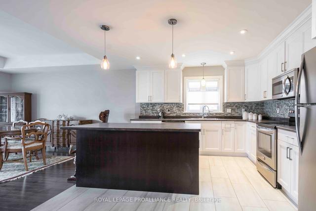 8 Crews Cres, House detached with 3 bedrooms, 2 bathrooms and 4 parking in Quinte West ON | Image 6