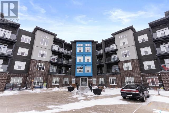 401 - 5303 Universal Crescent, Condo with 2 bedrooms, 1 bathrooms and null parking in Regina SK | Card Image