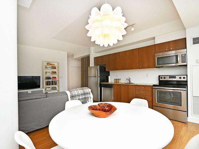 804 - 5101 Dundas St W, Condo with 2 bedrooms, 2 bathrooms and 1 parking in Toronto ON | Image 25