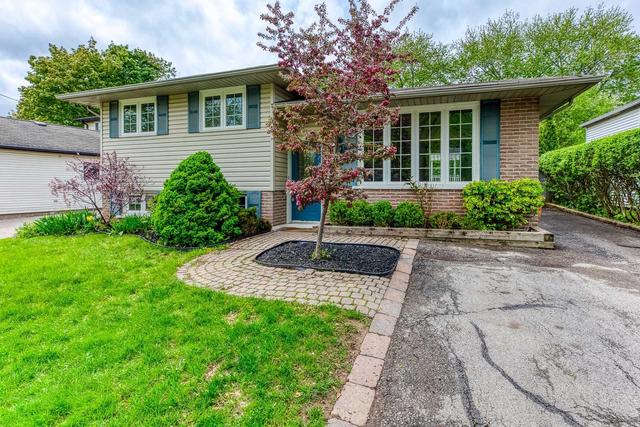59 Mccraney St W, House detached with 3 bedrooms, 2 bathrooms and 2 parking in Oakville ON | Image 12