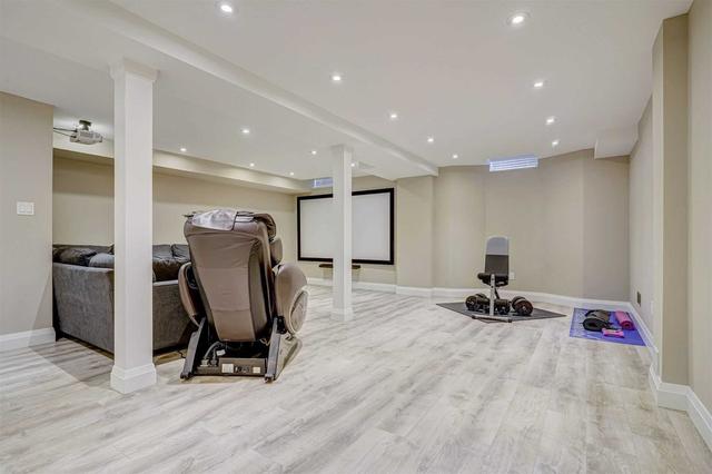 85 Alameda Circ, Townhouse with 4 bedrooms, 4 bathrooms and 2 parking in Vaughan ON | Image 11