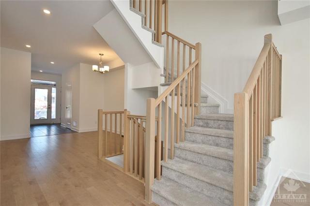 1002 Hydrangea Avenue, Townhouse with 4 bedrooms, 4 bathrooms and 2 parking in Ottawa ON | Image 13