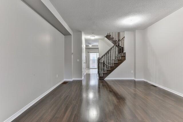 11 - 6625 Falconer Dr, Townhouse with 3 bedrooms, 3 bathrooms and 1 parking in Mississauga ON | Image 3
