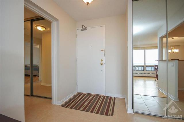 820 - 20 Chesterton Drive, Condo with 2 bedrooms, 1 bathrooms and 1 parking in Ottawa ON | Image 5