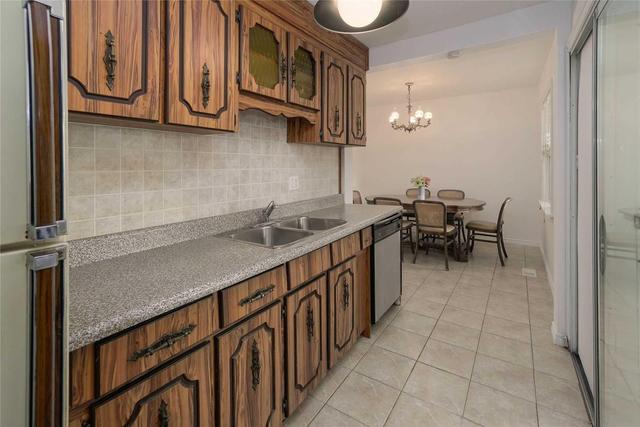 108 Neames Cres, House semidetached with 3 bedrooms, 3 bathrooms and 5 parking in Toronto ON | Image 8