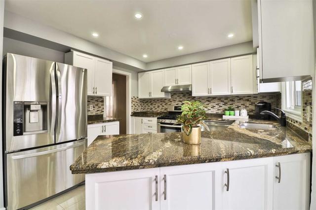 3157 Colonial Dr, House detached with 4 bedrooms, 5 bathrooms and 6 parking in Mississauga ON | Image 6