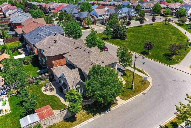 1 Lever Gate, House detached with 3 bedrooms, 3 bathrooms and 6 parking in Brampton ON | Image 33