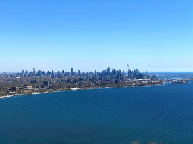 Lph05A - 30 Shore Breeze Dr, Condo with 2 bedrooms, 2 bathrooms and 1 parking in Toronto ON | Image 2