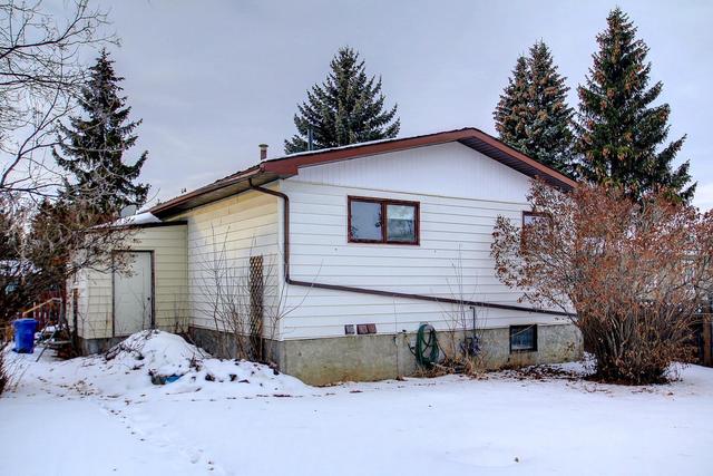 3719 53a Street, House detached with 5 bedrooms, 1 bathrooms and 3 parking in Camrose County AB | Image 27