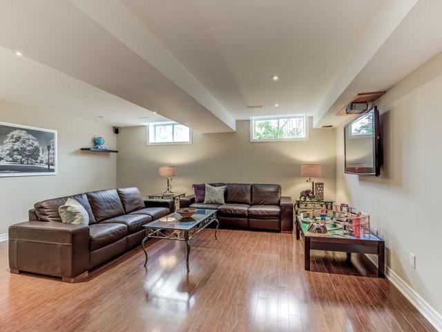 719 Coldstream Dr, House detached with 2 bedrooms, 3 bathrooms and 4 parking in Oshawa ON | Image 6