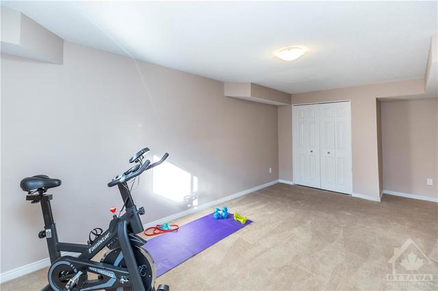 431 Dusk Private, Townhouse with 3 bedrooms, 2 bathrooms and 3 parking in Ottawa ON | Image 25