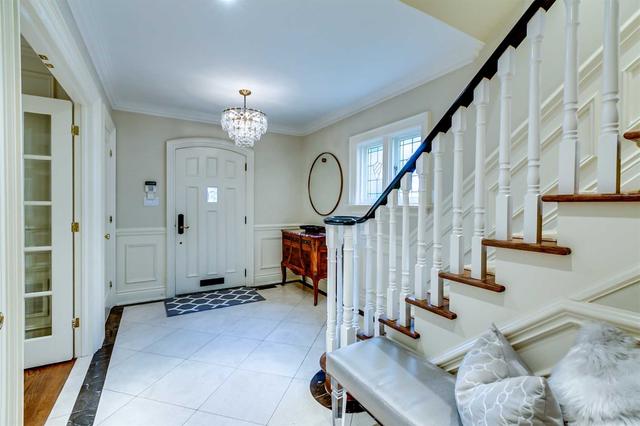 208 Glenayr Rd, House detached with 4 bedrooms, 6 bathrooms and 2 parking in Toronto ON | Image 4