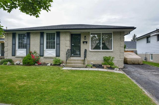 23 Winnifred Ave, House detached with 3 bedrooms, 2 bathrooms and 2 parking in St. Catharines ON | Image 1