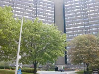 1505 - 11 Wincott Dr, Condo with 3 bedrooms, 2 bathrooms and 1 parking in Toronto ON | Image 1