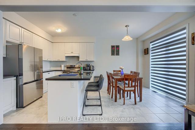 27 Garland Ave, House detached with 4 bedrooms, 3 bathrooms and 6 parking in Cambridge ON | Image 7