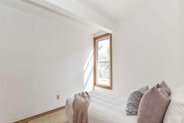231 Alma St N, House detached with 2 bedrooms, 1 bathrooms and 2 parking in Guelph ON | Image 13