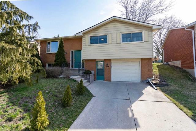 60 Thorndale Dr, House detached with 3 bedrooms, 2 bathrooms and 3 parking in Waterloo ON | Image 1