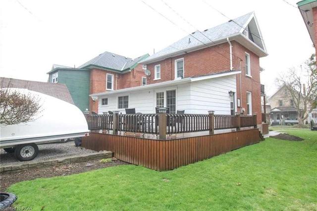305 Maitland Ave, House detached with 3 bedrooms, 2 bathrooms and 2 parking in Peterborough ON | Image 39