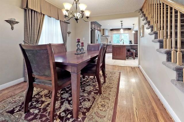 23 Honeybourne Cres, House detached with 4 bedrooms, 4 bathrooms and 8 parking in Markham ON | Image 4