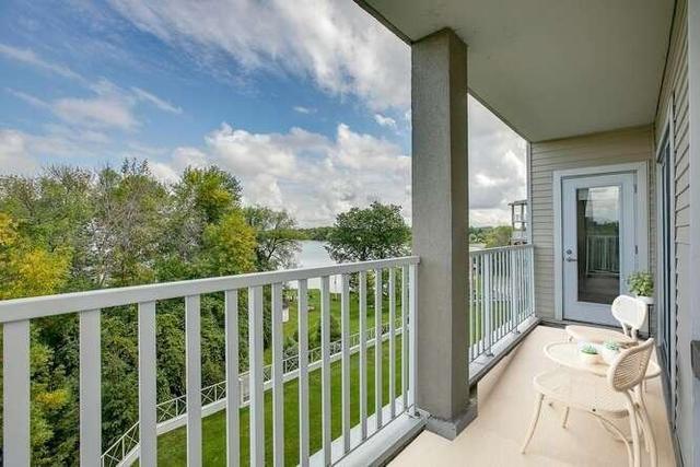 404 - 354 Atherley Rd, Condo with 2 bedrooms, 2 bathrooms and 1 parking in Orillia ON | Image 11