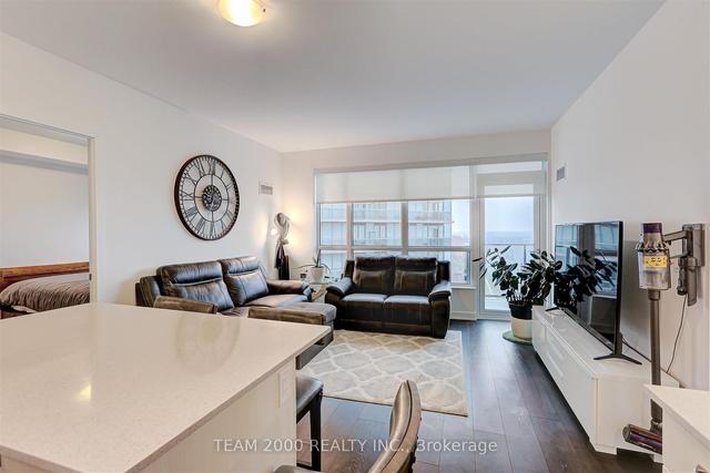 1408 - 4655 Glen Erin Dr, Condo with 3 bedrooms, 2 bathrooms and 2 parking in Mississauga ON | Image 2